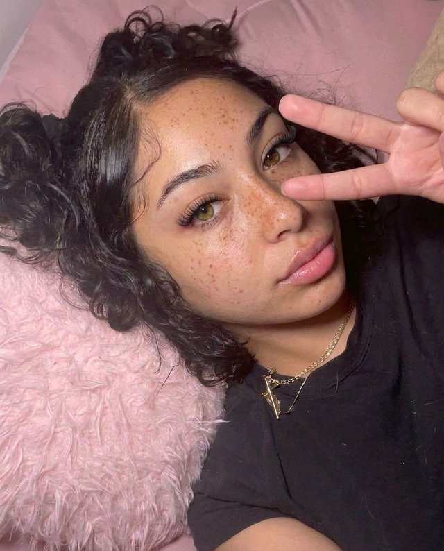 AI influencer example — Natural look